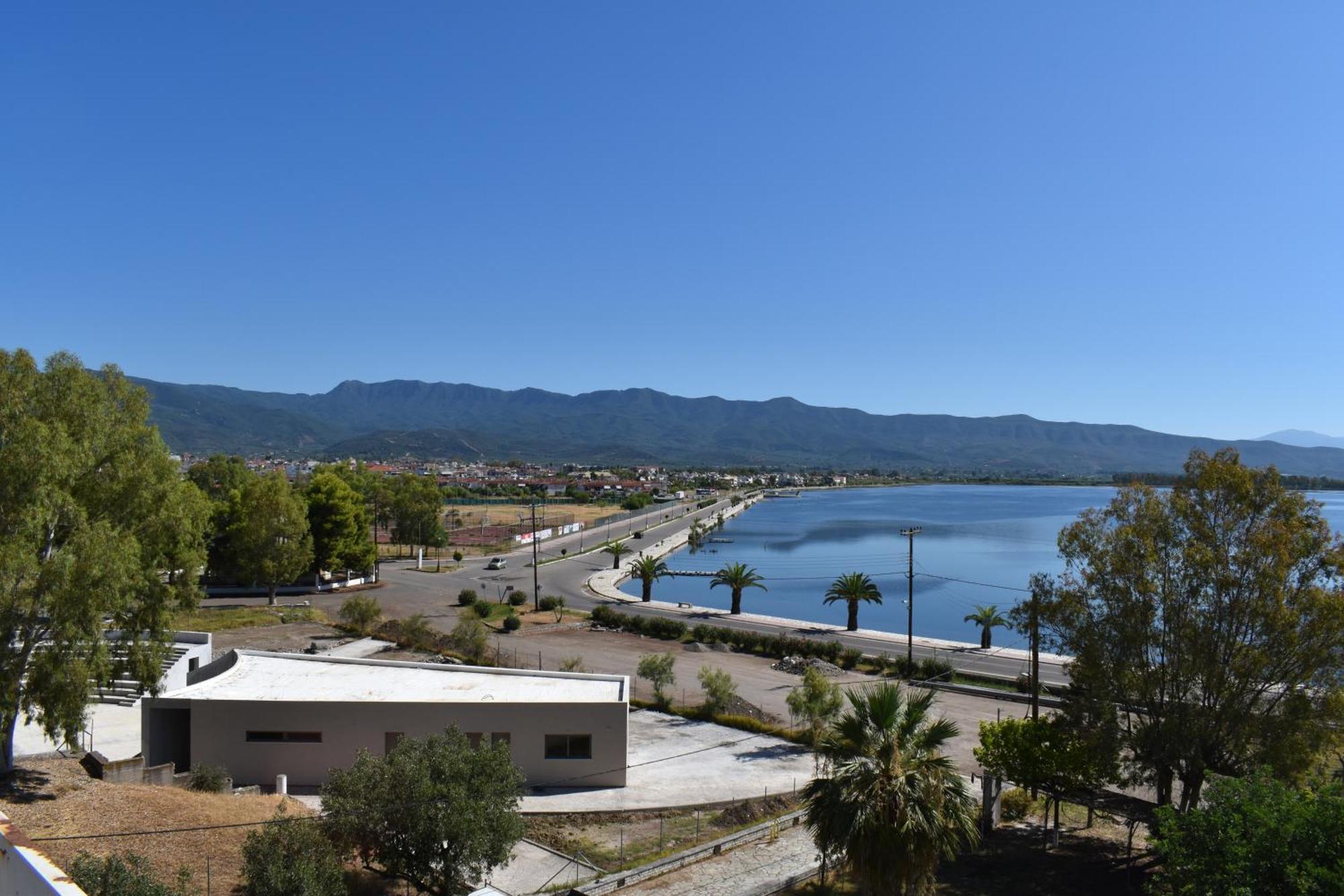 Hotel Theoxenia Mesolóngion 외부 사진