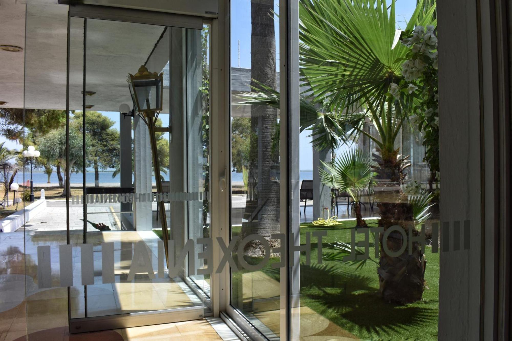 Hotel Theoxenia Mesolóngion 외부 사진