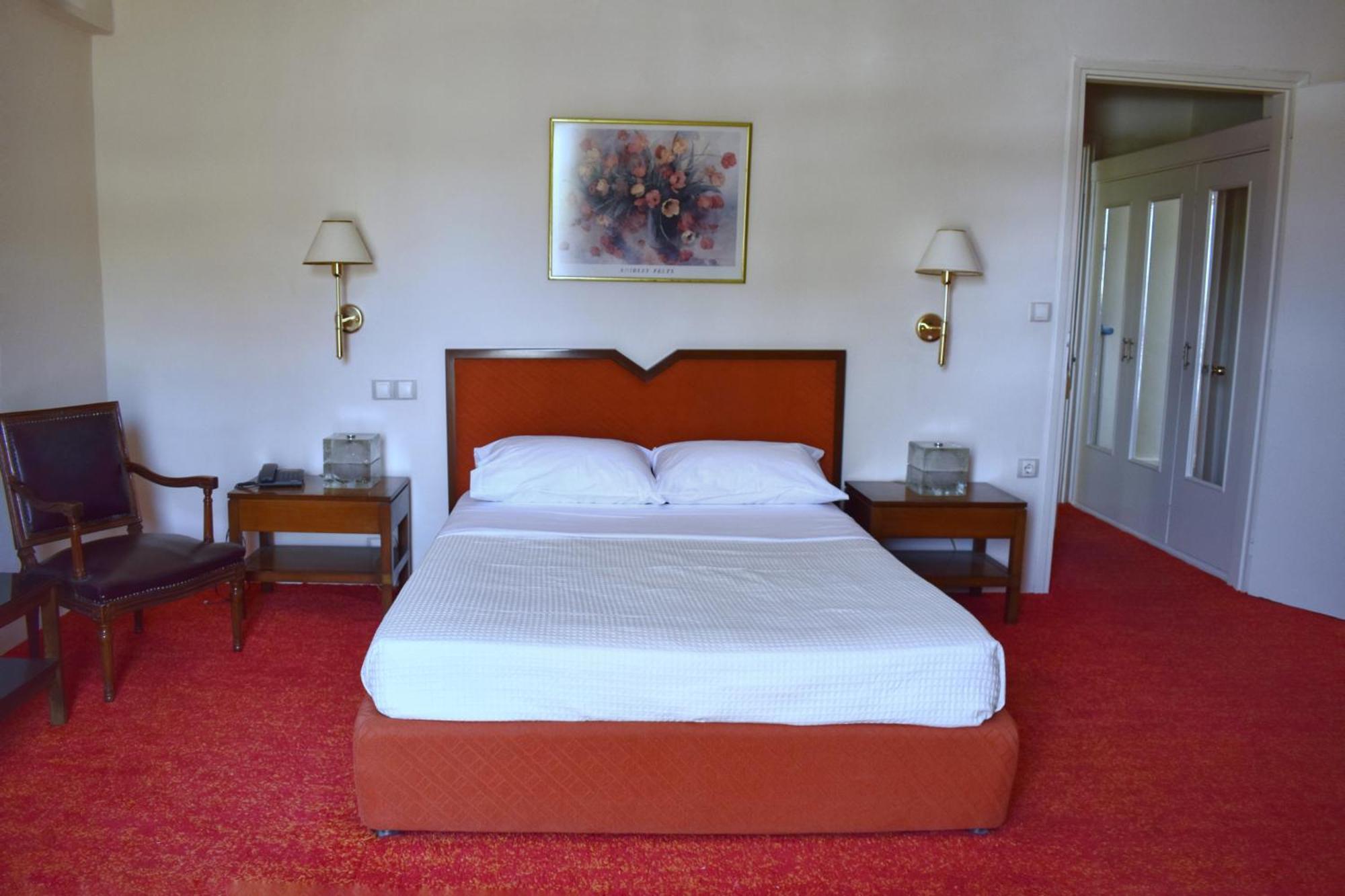 Hotel Theoxenia Mesolóngion 외부 사진