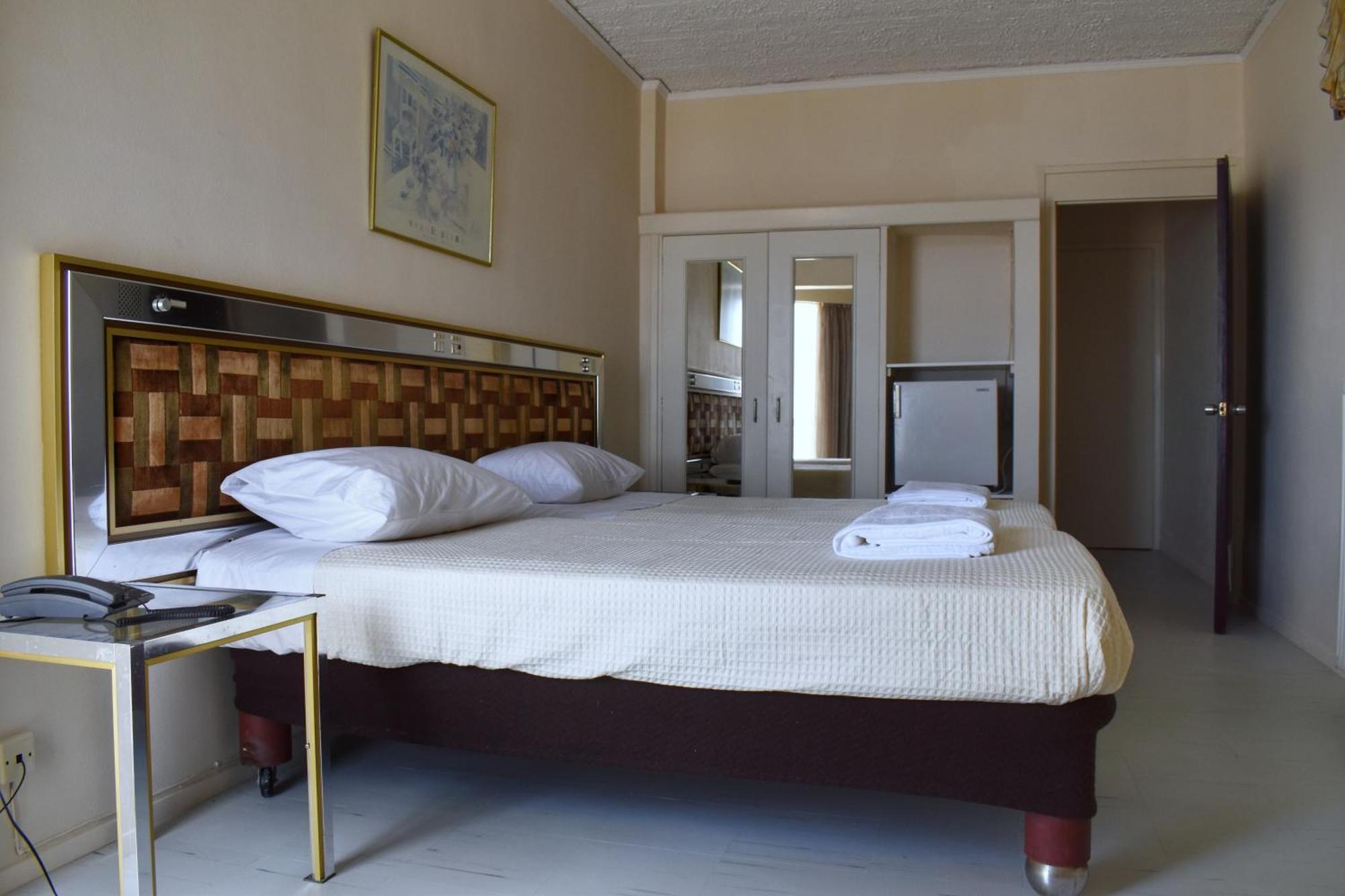 Hotel Theoxenia Mesolóngion 외부 사진