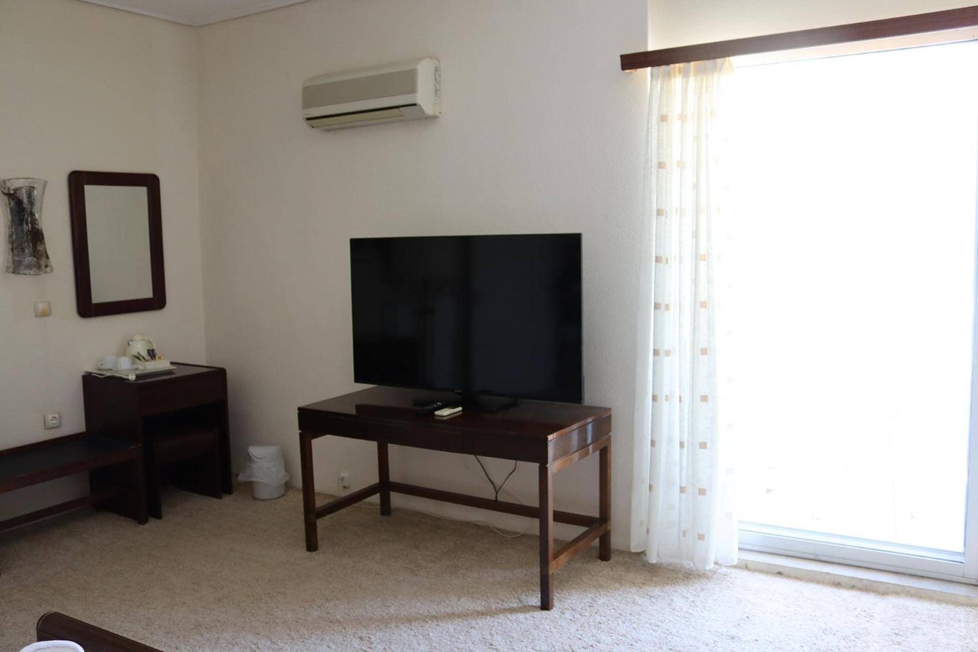 Hotel Theoxenia Mesolóngion 외부 사진