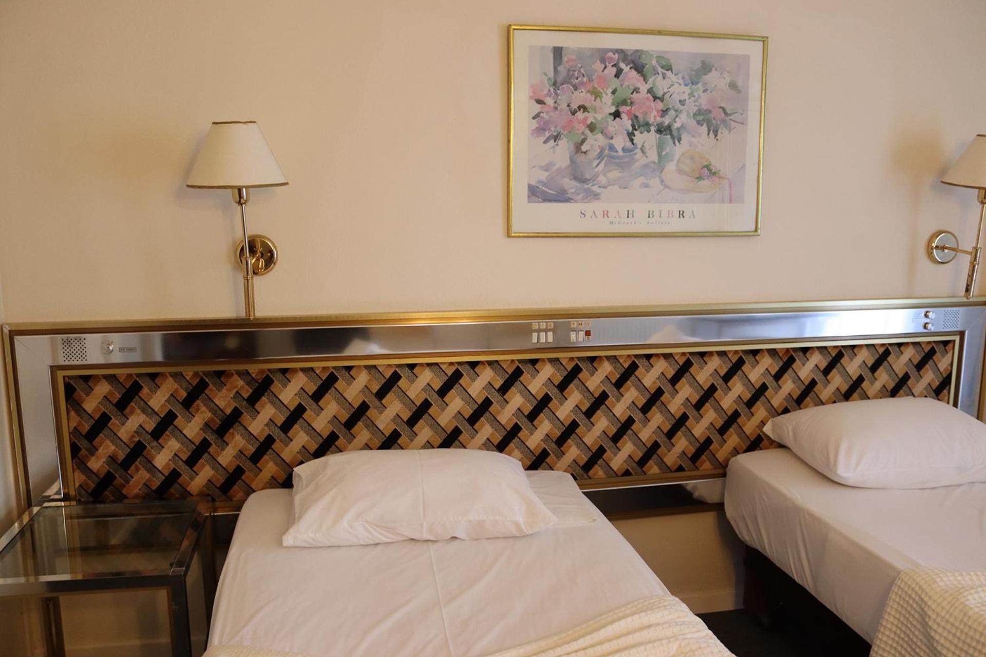 Hotel Theoxenia Mesolóngion 외부 사진
