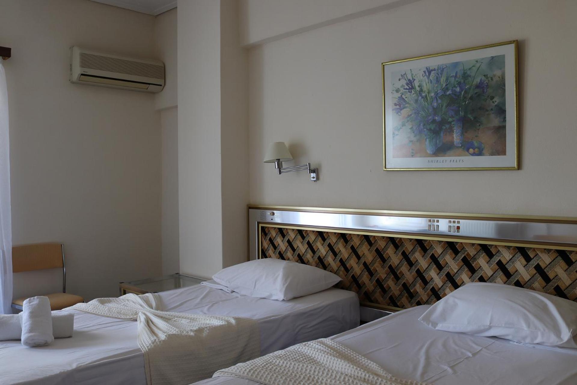 Hotel Theoxenia Mesolóngion 외부 사진